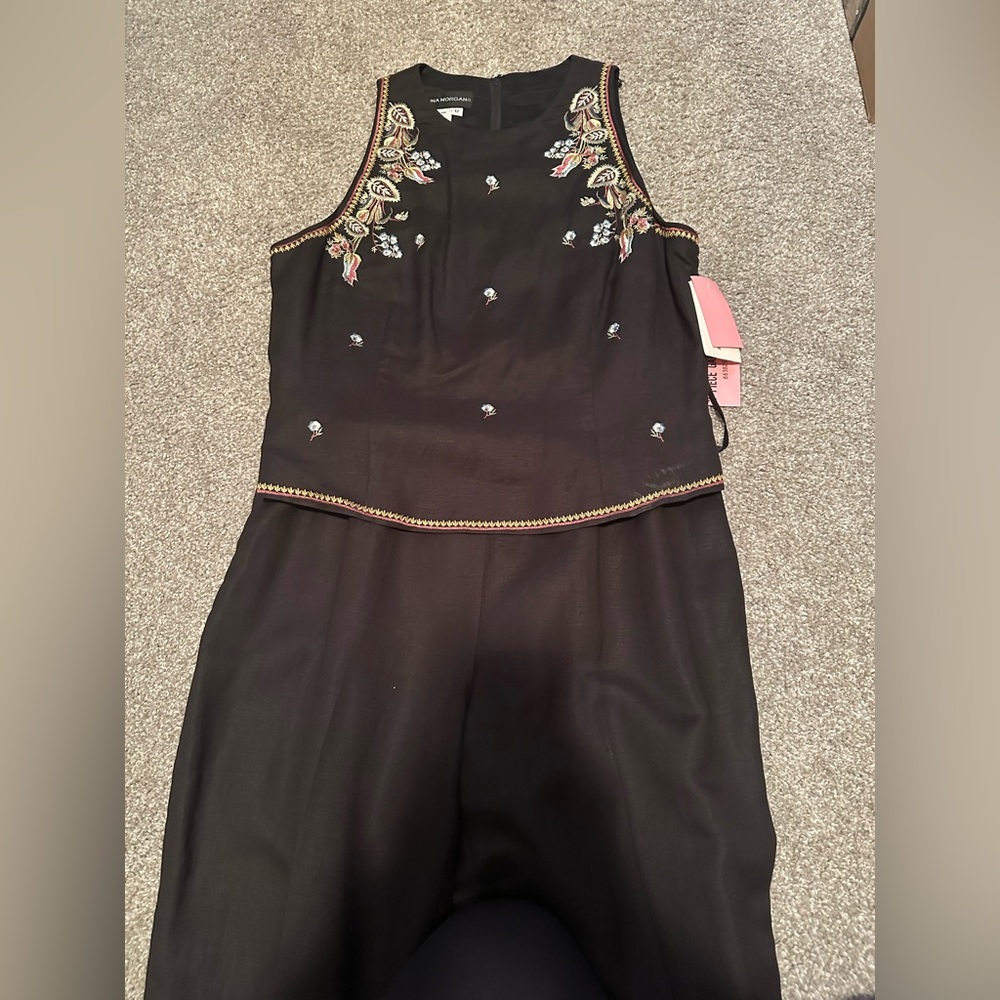 Donna Morgan Embroidered Shell and Pants Two Piece Set, size 12